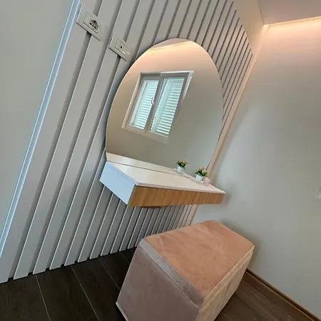 Em Penthouse Διαμέρισμα *
